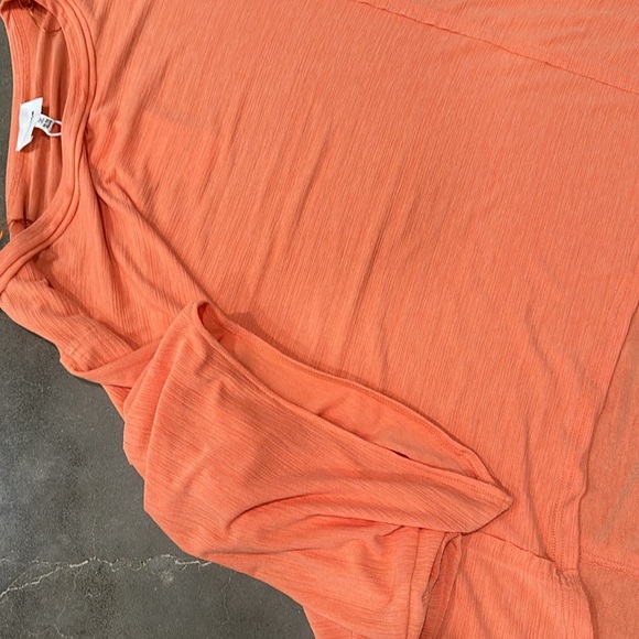 Plus size tunic - Picture 2 of 3